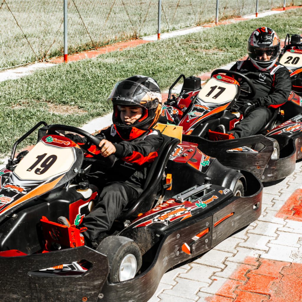 Driving School di Benny Strignano